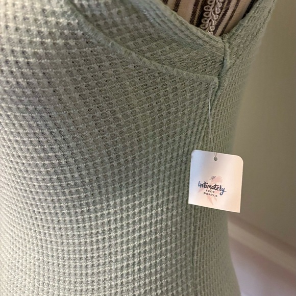 NWT Free People Intimately Cowl Up Cap Sleeve Cami, color Sky/Ciel (Mint), Sz M - Picture 5 of 8